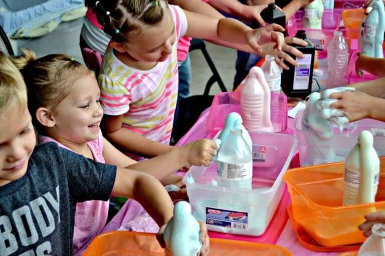 Easy Elephant Toothpaste Experiment - Lou Lou Girls