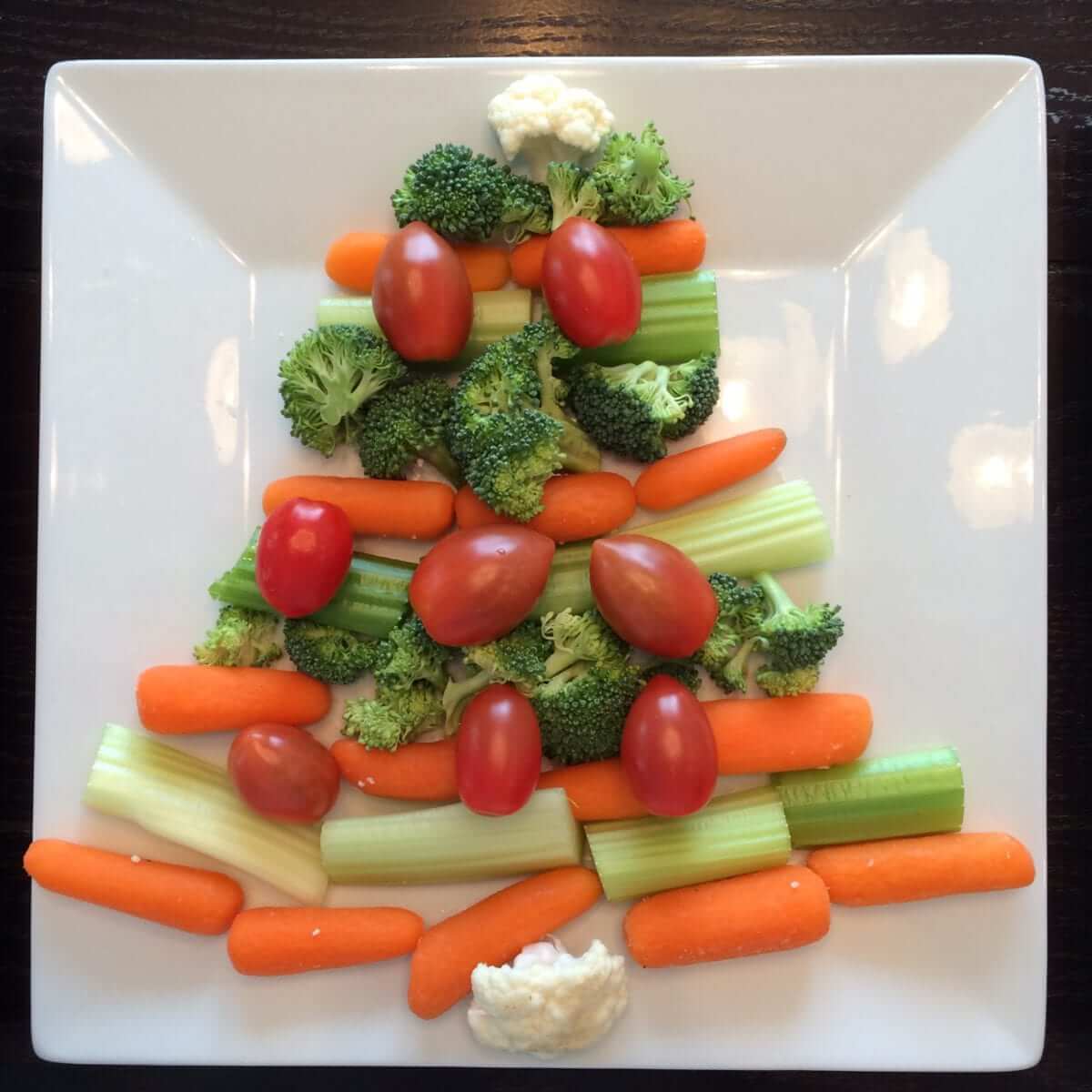 Christmas Themed Veggie Trays - Lou Lou Girls