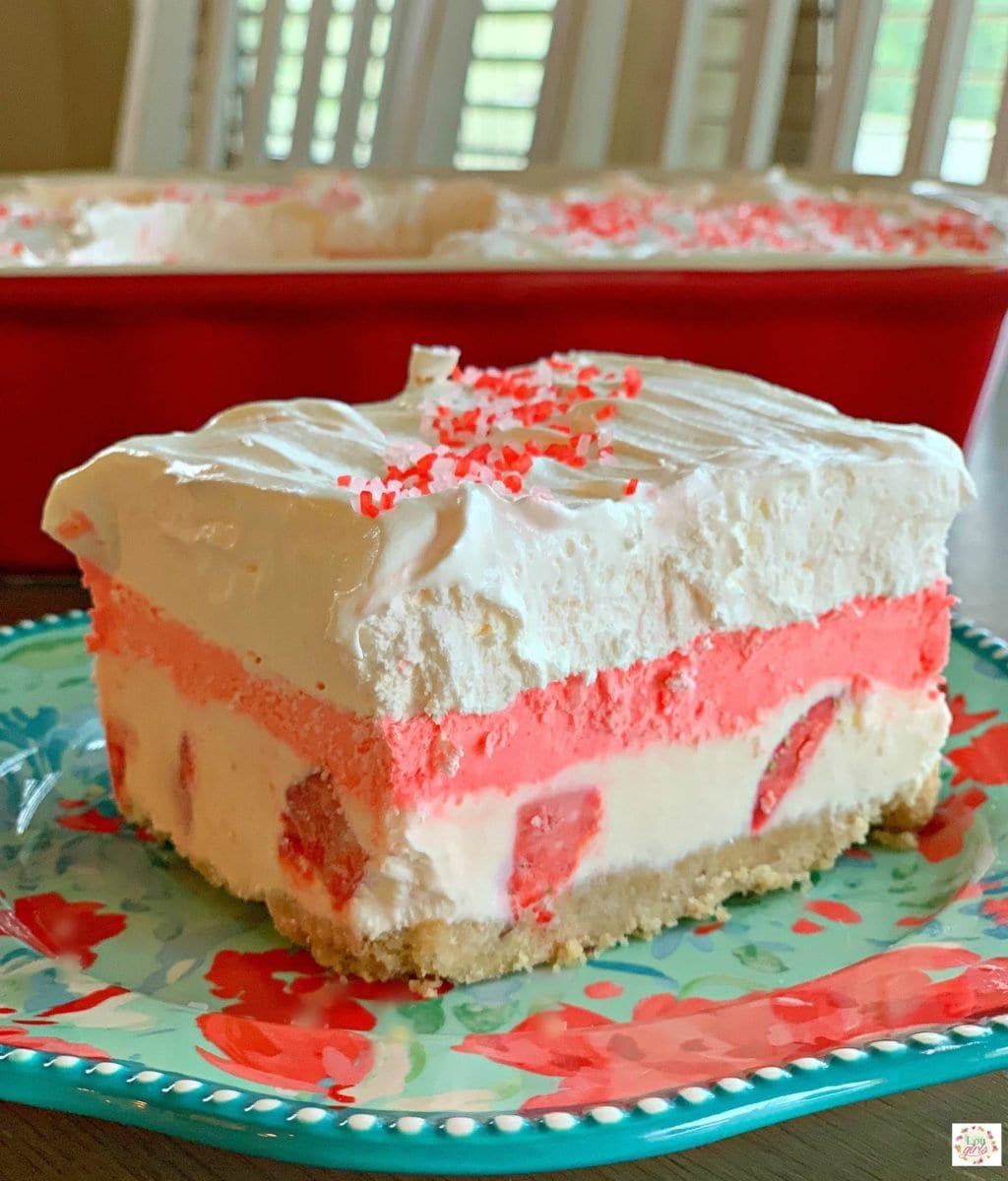 No Bake Strawberry Lasagna - Lou Lou Girls