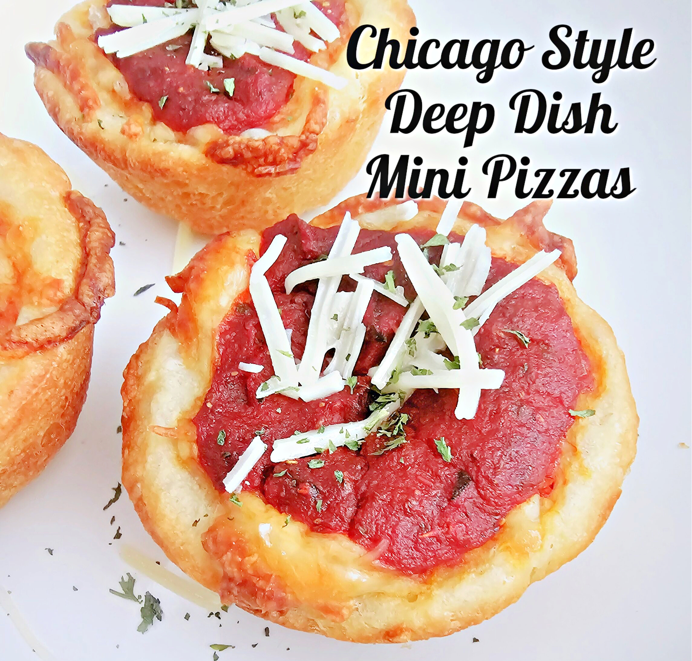 Chicago Style Deep Dish Mini Pizzas #pizza #deepdish #dinner #familydinner #pizzarecipe