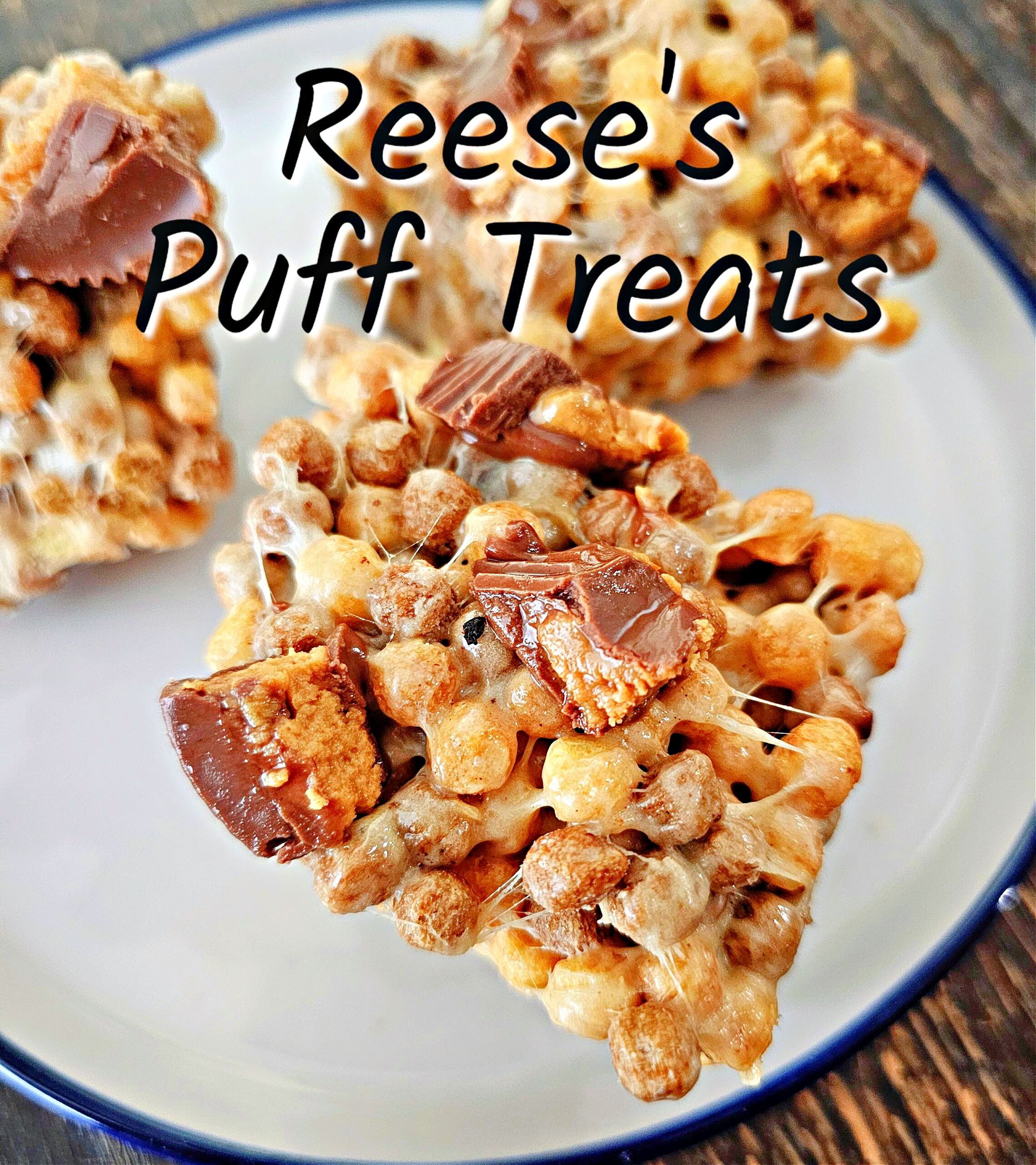 Reeses Puffs Treats #pufftreats #chocolate #peanutbutter #cookiebar #dessert #dessertbar #partyfoodideas #potluckideas #afterschoolsnack