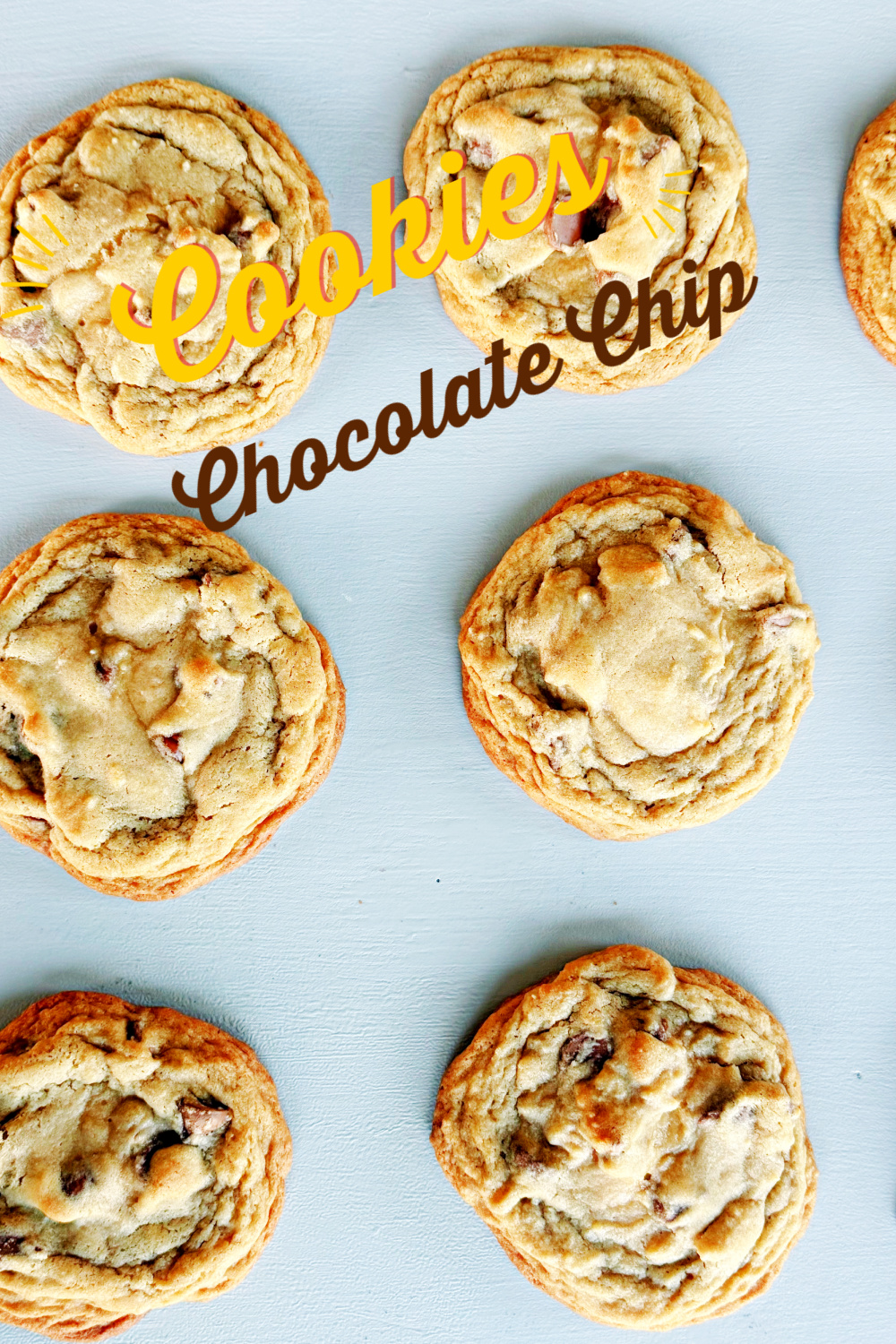 Big Chocolate Chip Cookies #chocolate #chocolatechip #cookie #partyfood #dessert